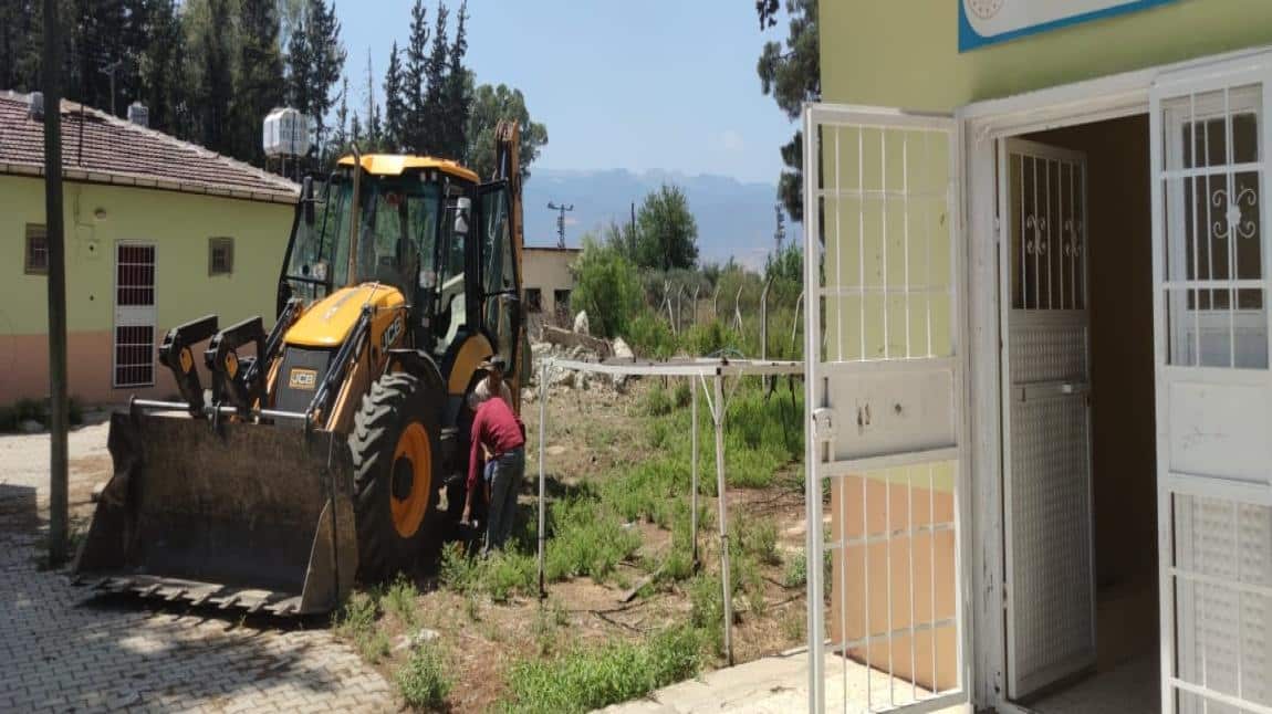 Deprem Yaralarımızı Sarıyoruz